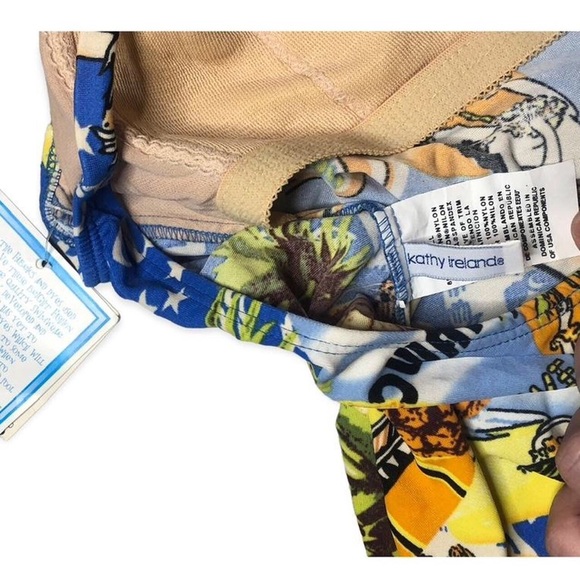 Kathy Ireland Vintage Hawaiian Tropical Swimsuit - Picture 13 of 13